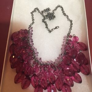 VINTAGE STYLE FUSCHIA 18" NECKLACE
